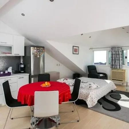 Apartamento Monta - Studio With Sea View