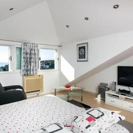 Monta - Studio With Sea View *